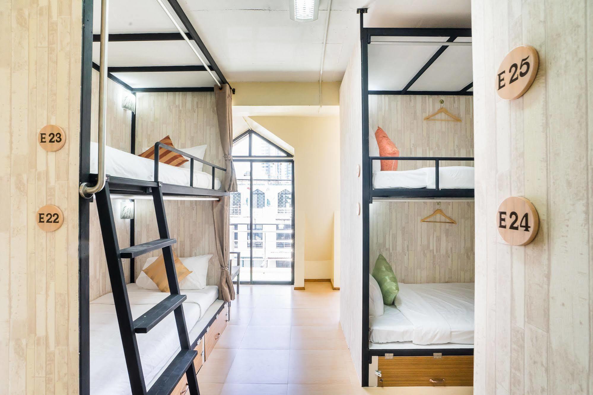 Hostel At Thonglor Bangkok Exterior foto