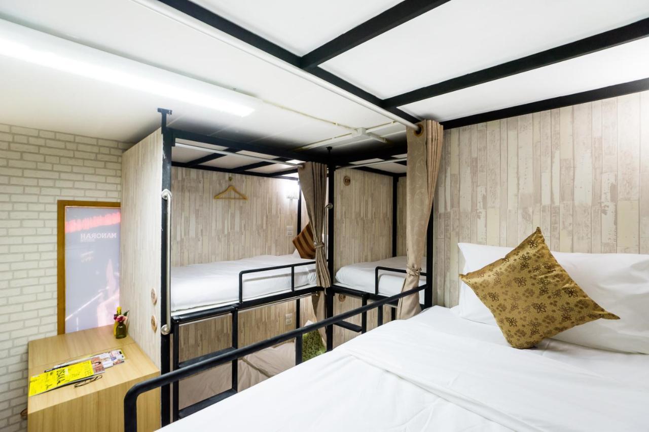 Hostel At Thonglor Bangkok Exterior foto